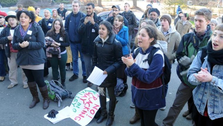 Protesters+rallying+against+fracking+at+a+Shale+Gas+conference+at+UMass+Amherst