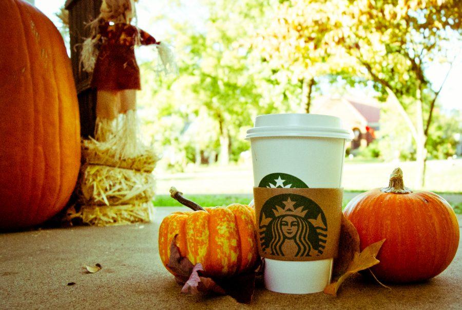 Pumpkin+spice+lattes+are+beloved+by+basic+chicks