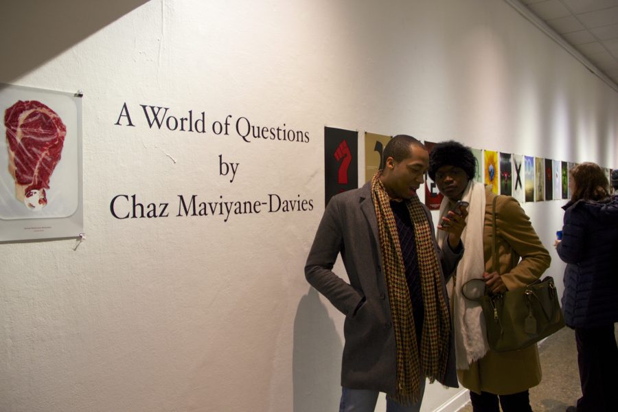 Guests+at+Maviyane-Davies+newest+exhibition+at+the+Harbor+Gallery