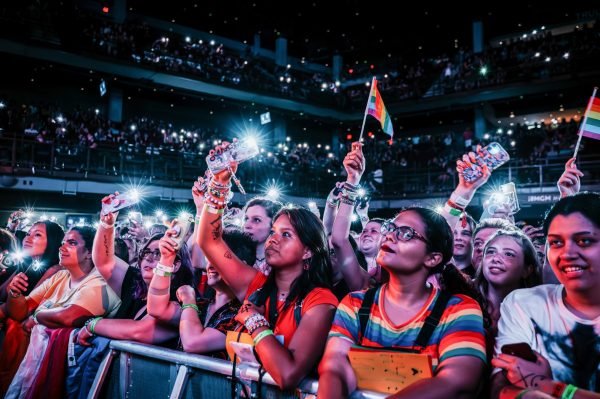 Fans ecstatic during the opening of Louis Tomlinson’s concert at the MGM Music Hall on July 25. Photo by Olivia Reid/ Photography Editor.