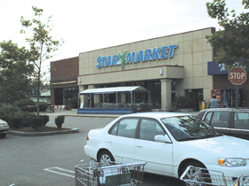 Morrissey Blvd. Star Market Involved In Union Dispute.
 
