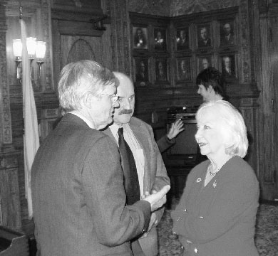 Provost Paul Fonteyn, Dean Edmund Beard, and state Senator Jo Ann Sprague
 
