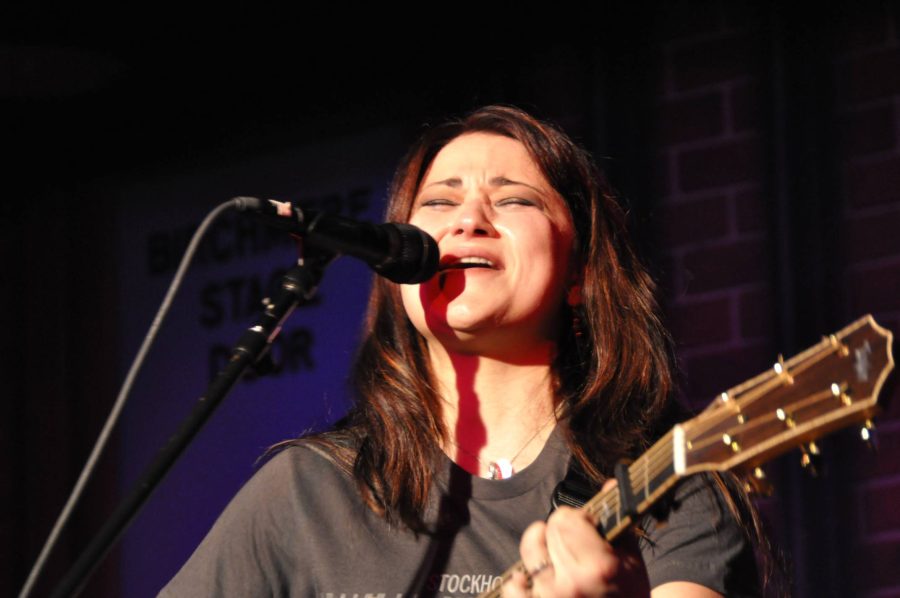 Jennifer Knapp, to play in Boston September 2nd at Cafe 939
