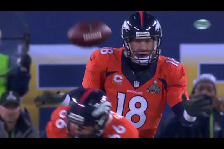 Manning+was+caught+off+guard+by+a+high+snap+on+the+first+play+of+the+game%2C+which+was+just+the+beginning+of+a+miserable+night+for+Denver