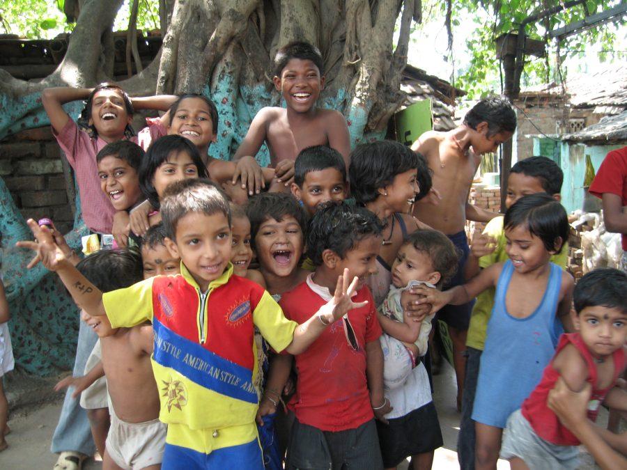 The+joyful+children+of+Kolkata%2C+India.