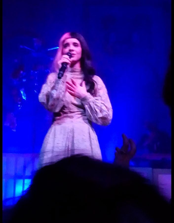 Carousel%2C+the+theme+song+for+season+four+of+American+Horror+Story%2C+was+among+the+original+songs+Melanie+Martinez+played+for+her+doll-dressed+fans+in+the+House+of+Blues+on+March+26.