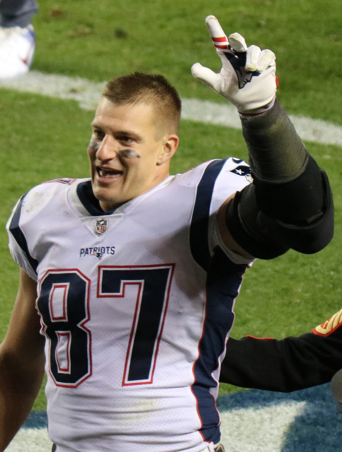 Rob Gronkowski, after missing the second half of the 2016 season while on the injured reserve (IR) list, began the 2017 season healthy.