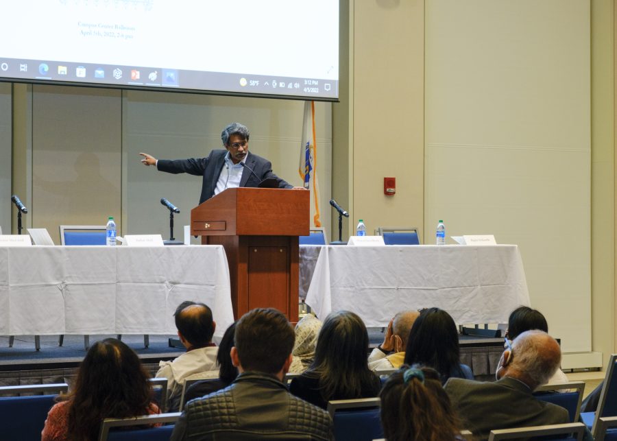 Political+Scientist+Ali+Riaz+delivers+the+keynote+speech+at+the+UMass+Boston+Political+Science+departments+symposium+on+April+5%2C+2022.