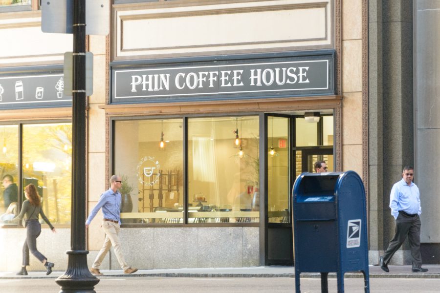 Locals+of+the+Boston+area+stop+in+to+enjoy+some+of+their+favorites+at+Phin+Coffee+House.