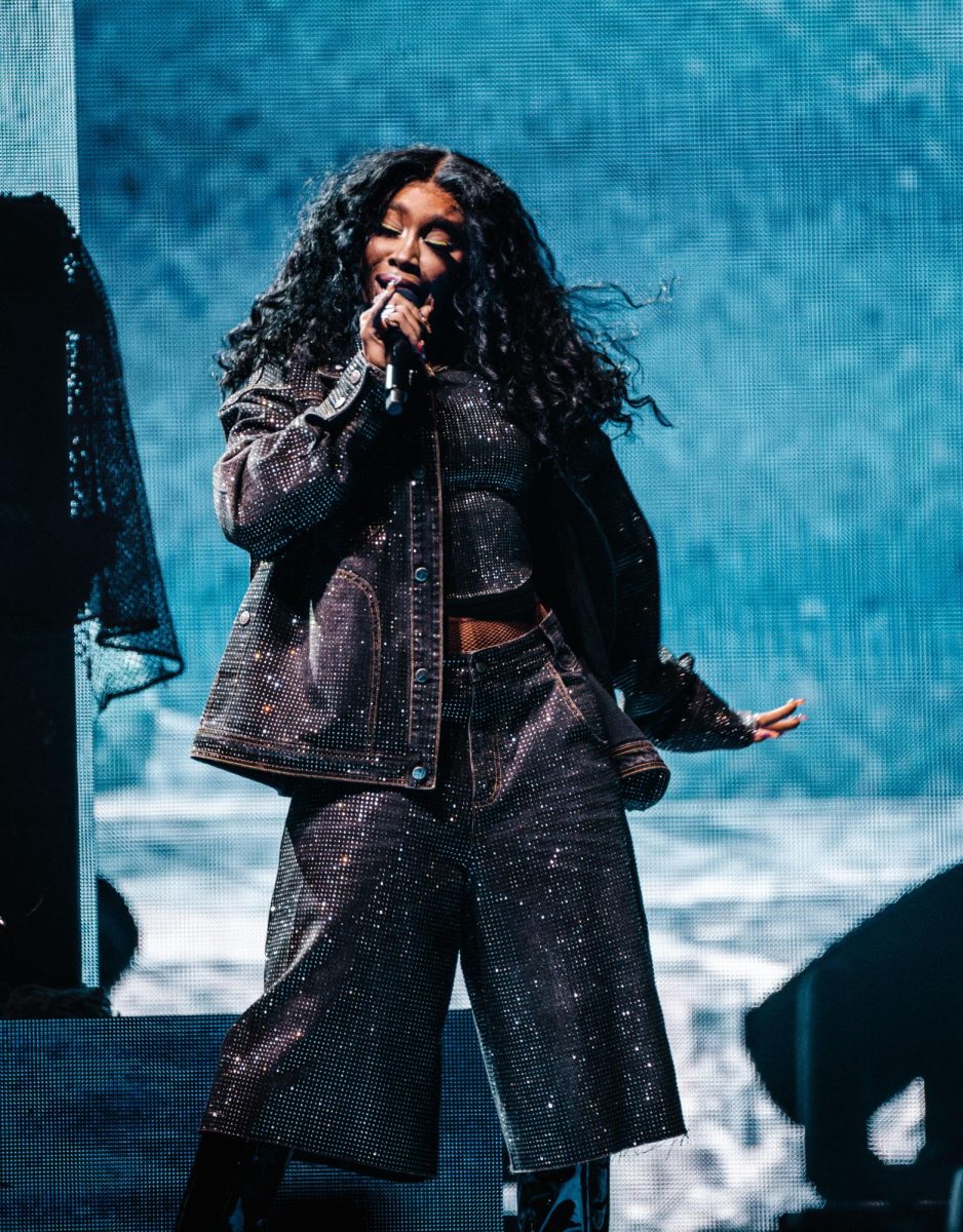 How could you snooze and miss the moment SZA takes over Boston