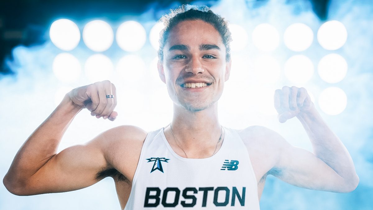 Sophomore+Isaiah+Stressman+poses+for+media+photos+for+the+men%E2%80%99s+track+and+field+2024+season.+Photo+sourced+from+Beacon+Athletics.