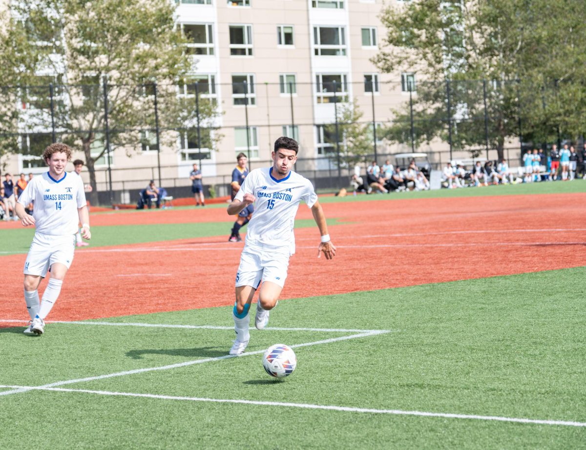 Men’s soccer player Diego Gisholt sprints down field in game against UMass Dartmouth on Oct 2.